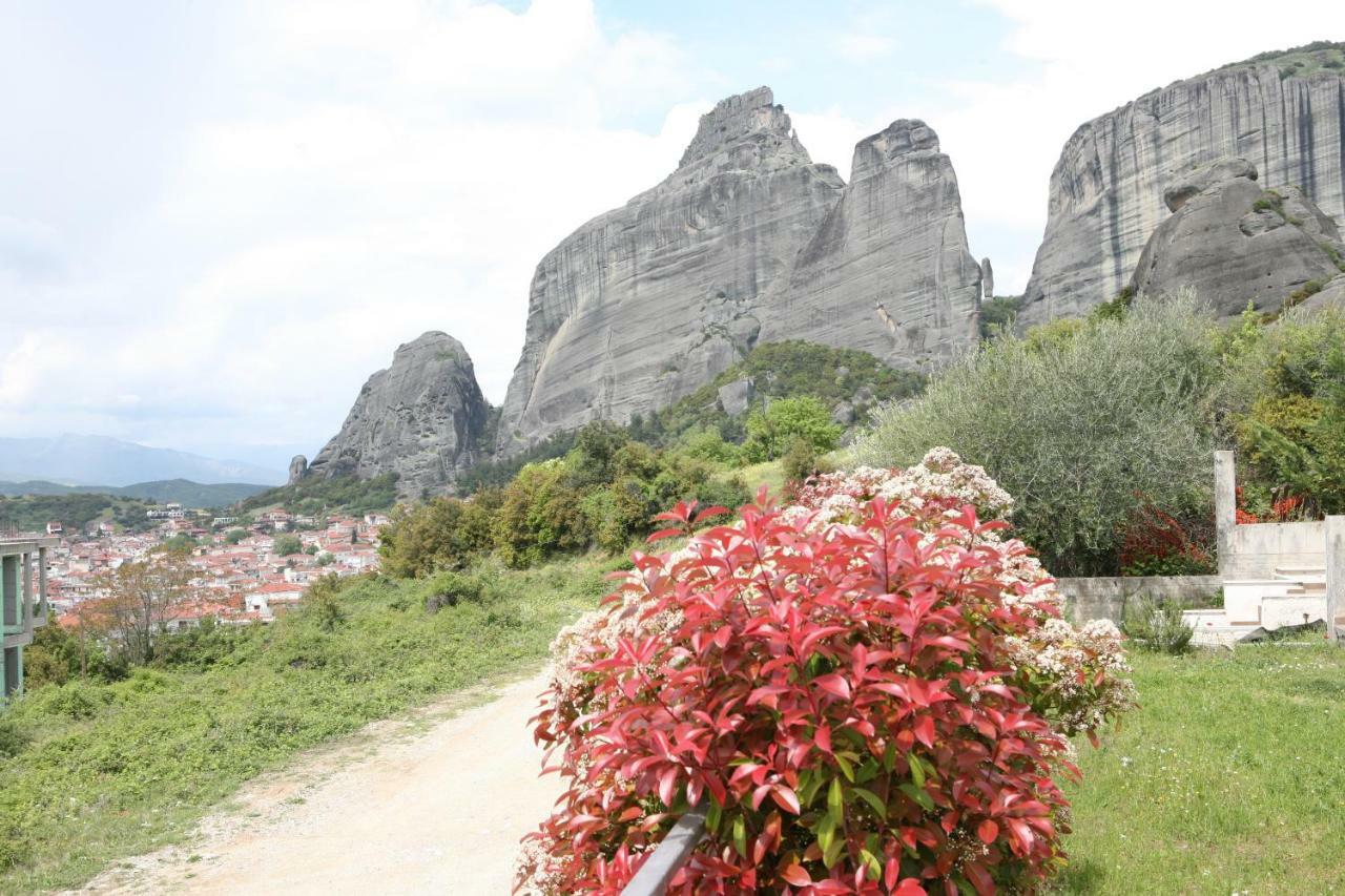 Villa Under Meteora Kalambaka Exterior foto